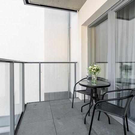 Niedzialkowskiego 25 Apartments Stary Browar City Center By Renters Prestige Poznań Exterior foto